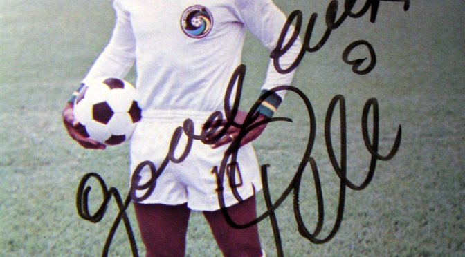 2014 Soccer Archives Cut Autograph Prototype – Pele